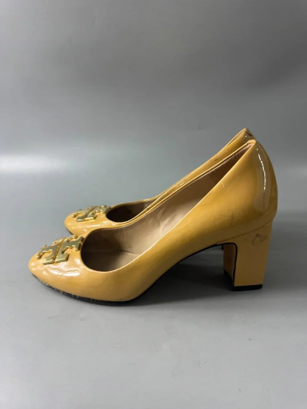 Tory Burch Designer Tan Patent Leather Heel Pumps Size 5 M